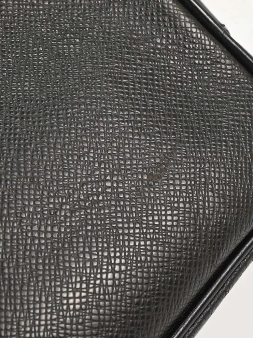Louis Vuitton Taiga Kalga Black Clutch Bag